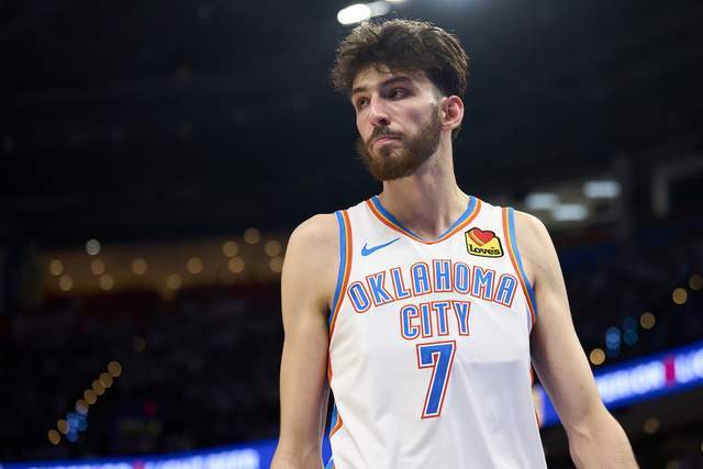 廖三宁17+6杨瀚森5中0 中国男篮不敌马刺